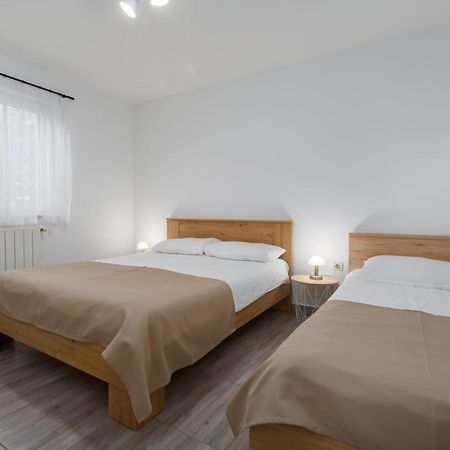 Apartmani Martincic Novigrad Istria Eksteriør billede