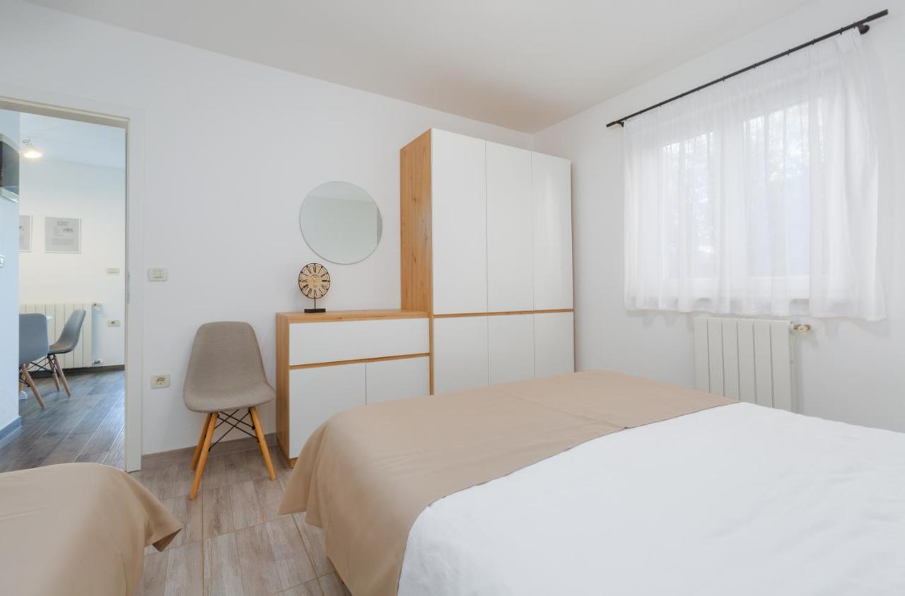 Apartmani Martincic Novigrad Istria Eksteriør billede